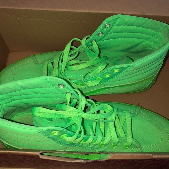 neon green sk8 hi vans